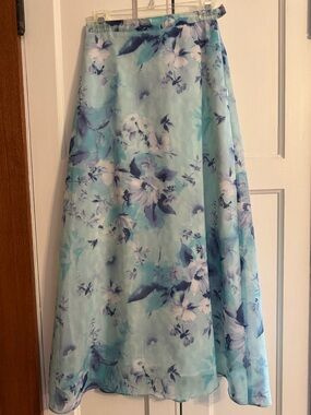 Vintage Casual Corner Blue Floral Maxi Skirt
